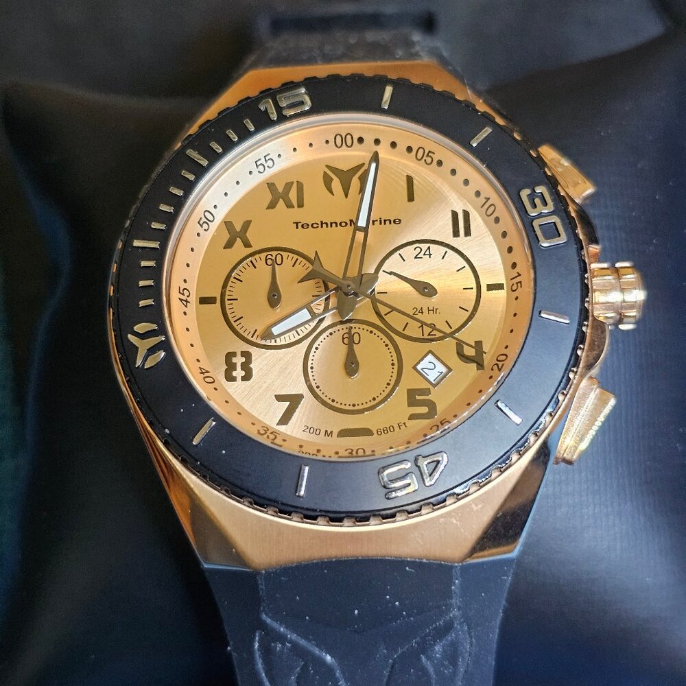 Technomarine  Ocean Manta Men's 48mm Chrono Watch TM-215065 NWT Low priced